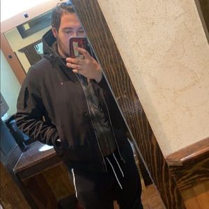 Meet your Posher, Jonathan